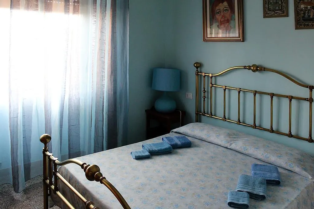 Guesthouse Stazione Pisa Centro Italy